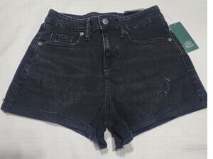 Wild fable high rise rolled cuff shorts L12'' x W26''women's